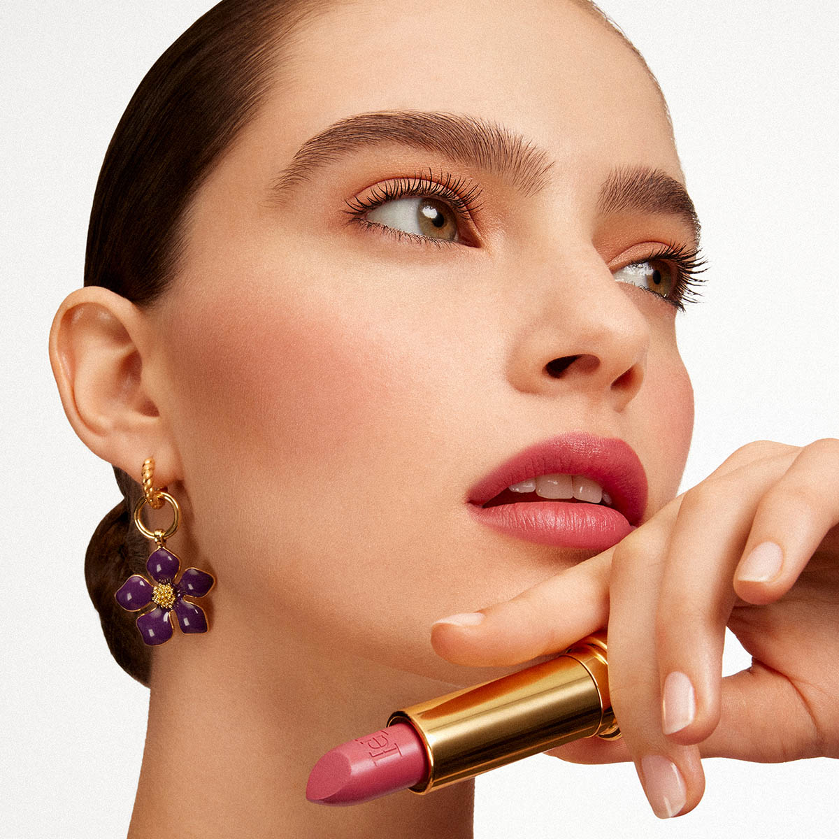 FABULOUS KISS LIPSTICK SATIN (LABIAL EFECTO SATINADO)